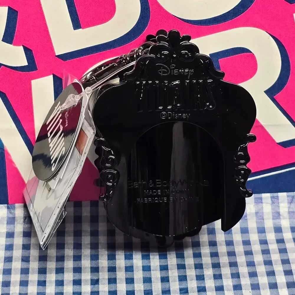 BBW Disney Evil Queen Mirror Pocketbac Holder Keychain Backpack Purse Luggage